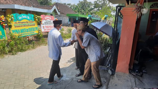 Belasungkawa, Wabup Bojonegoro Takziyah Kerumah Duka Anggota DPRD Bojonegoro